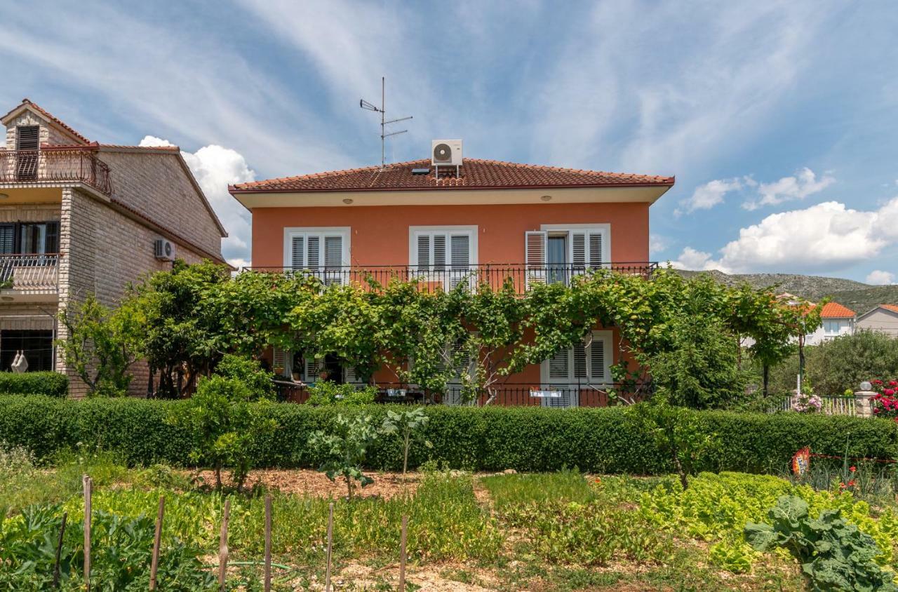 Marinella Apartment Trogir Bagian luar foto