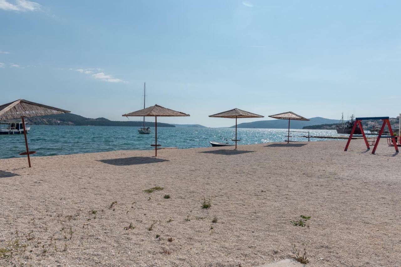 Marinella Apartment Trogir Bagian luar foto