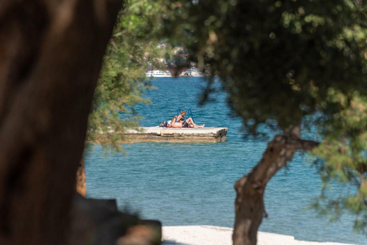 Marinella Apartment Trogir Bagian luar foto